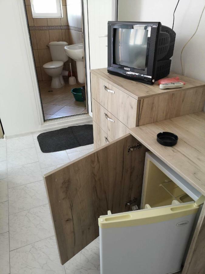 Guestrooms Stoyanovi Черноморец Екстериор снимка