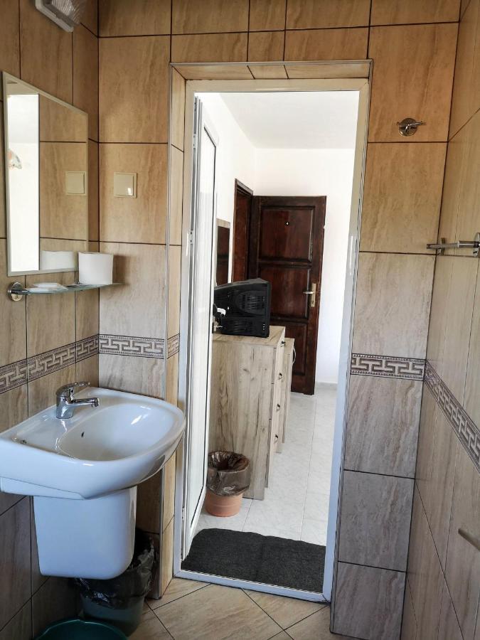Guestrooms Stoyanovi Черноморец Екстериор снимка